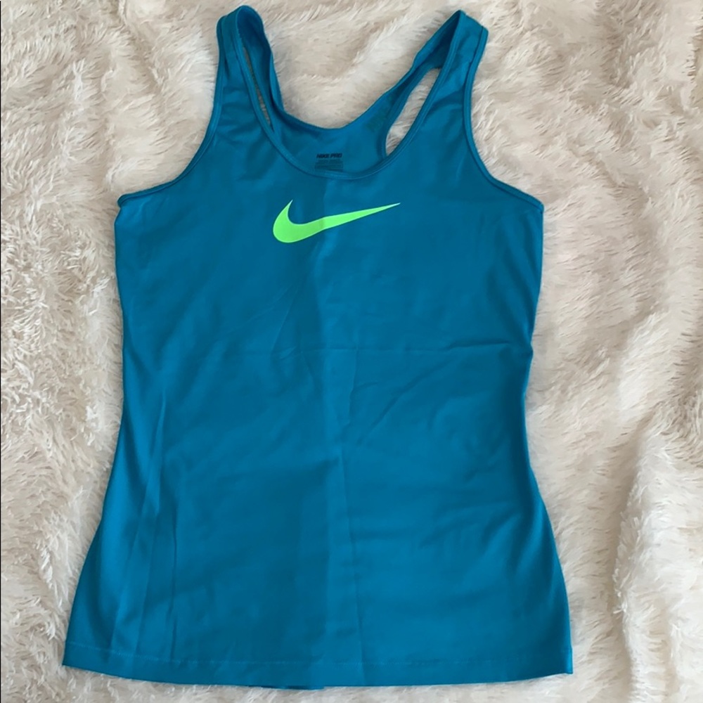 Nike Pro Women’s Tank